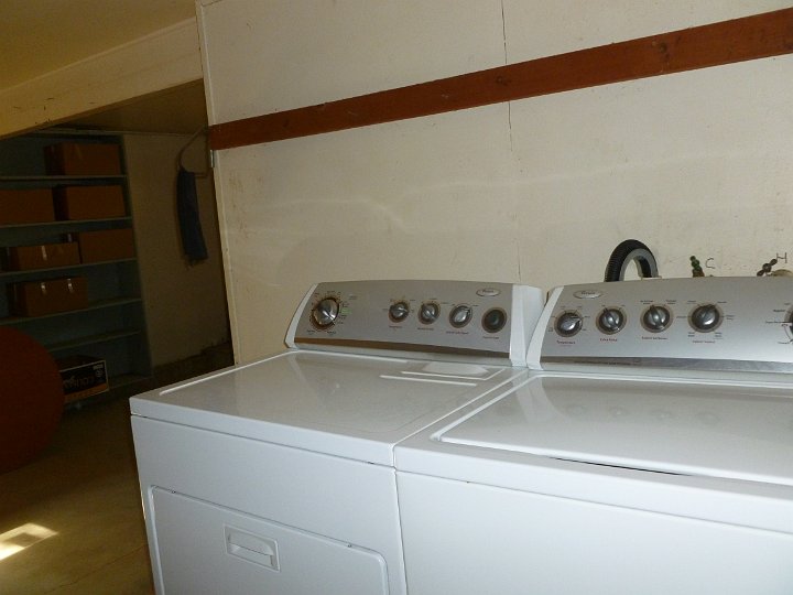 P1160750.JPG - Cabin - Basement, Washer and Dryer